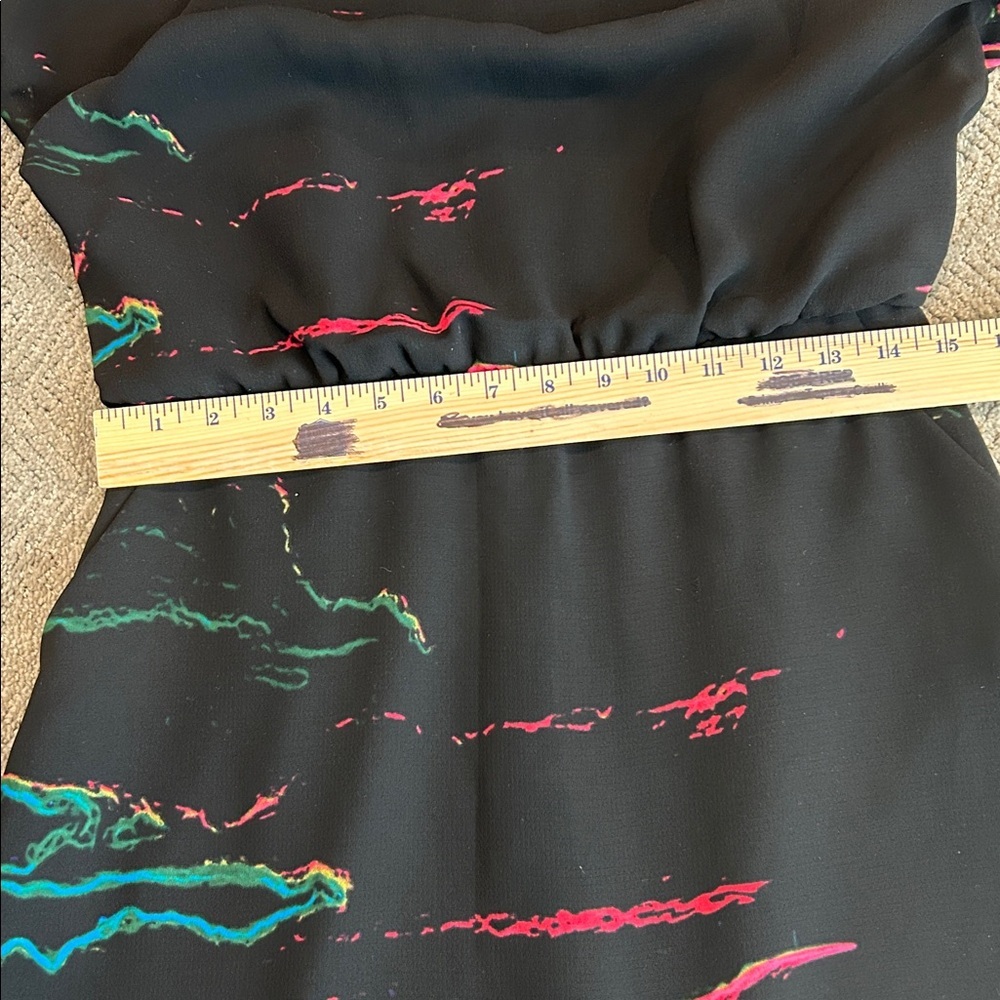 & Other Stories Black Abstract Print Short Sleeve Dress Cinched Waist Size 8 - Picture 12 of 12